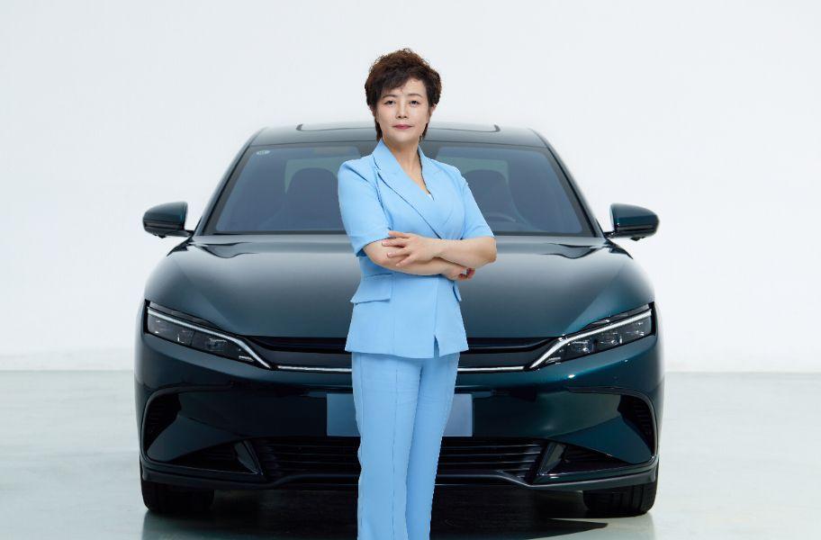 BYD की स्टेला ली 2025 वर्ल्ड कार पर्सन ऑफ द ईयर बनी BYD की स्टेला ली 2025 वर्ल्ड कार पर्सन ऑफ द ईयर बनी