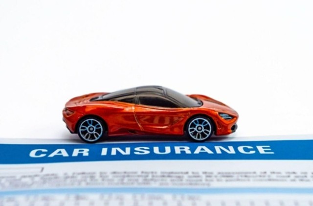 What Happens During A Vehicle Insurance Claim? Step-by-Step Guide What Happens During A Vehicle Insurance Claim? Step-by-Step Guide