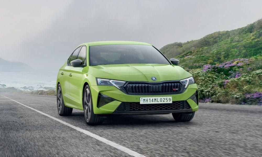 Skoda Octavia RS Launched In India At Rs 49.99 Lakh ऑक्टेविया RS ने भारत में ऑटो एक्सपो 2025 में अपनी शुरुआत की, और इसकी सभी 100 यूनिट्स बिक गईं.