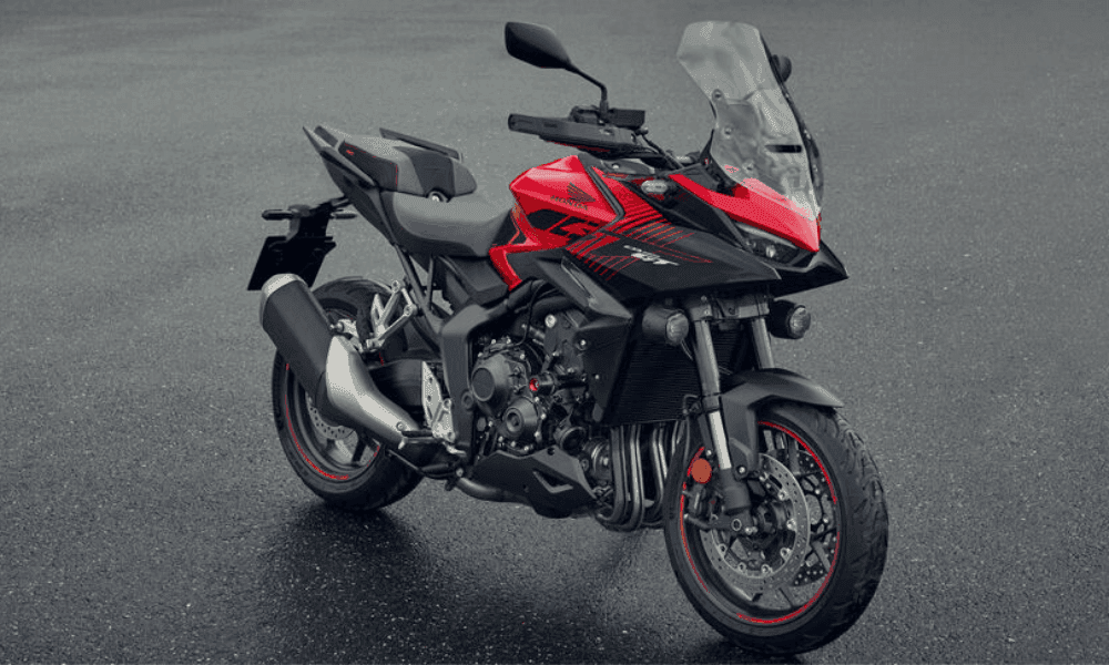 EICMA 2025: Honda CB1000GT Sport Tourer Revealed CB1000GT लीटर-क्लास हॉर्नेट पर आधारित है, लेकिन इसके स्पोर्ट-टूरिंग रोल के लिए इसमें कई बदलाव किए गए हैं.