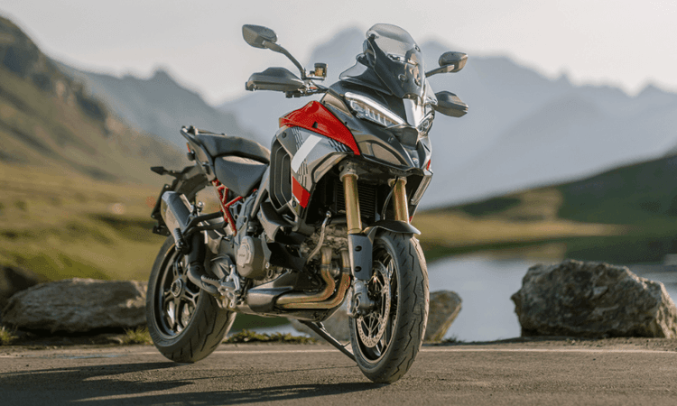 New Ducati Multistrada V4 Pikes Peak Launched At Rs 36.17 Lakh मल्टीस्ट्राडा V4 के पाइक्स पीक वैरिएंट में प्रीमियम हार्डवेयर और एडवांस इलेक्ट्रॉनिक सुइट का फीचर है.