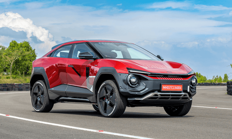 Mahindra BE 6 Formula E Edition Launched At Rs 23.69 Lakh BE 6 के नये खास वैरिएंट में ब्रांड के मोटरस्पोर्ट रेसिपी से कुछ मसाले जोड़े गए हैं, साथ ही दिखने में कई बदलाव भी किए गए हैं.