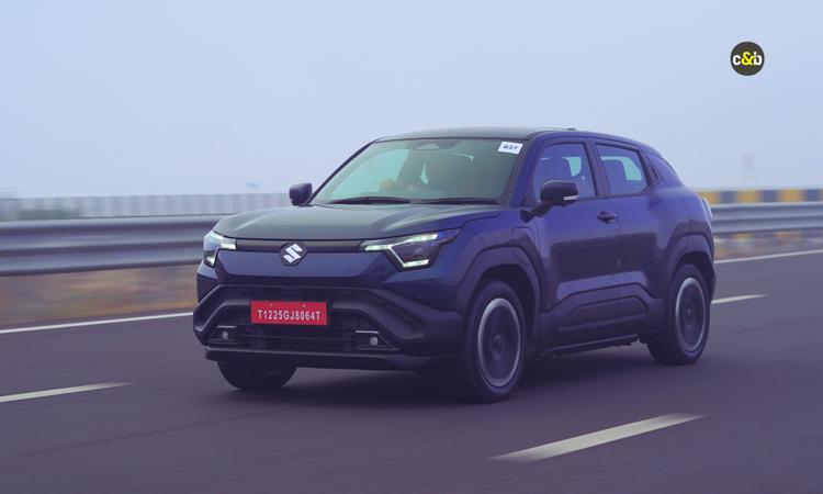 Maruti Suzuki e-Vitara Review: Worth The Wait? लंबे इंतज़ार के बाद, पहली इलेक्ट्रिक मारुति सुजुकी आ गई है. यह है ई-विटारा, और यह कुछ वादों के साथ आई है. लेकिन इतनी देर से आने के बाद, क्या यह इंतज़ार के लायक है? या यह ऐसी कार है जिसके लिए इंतज़ार सही है या इसे बहुत देर हो गई आने में.सभी सवालों का जवाब इस रिव्यू में देने की कोशिश करते हैं.