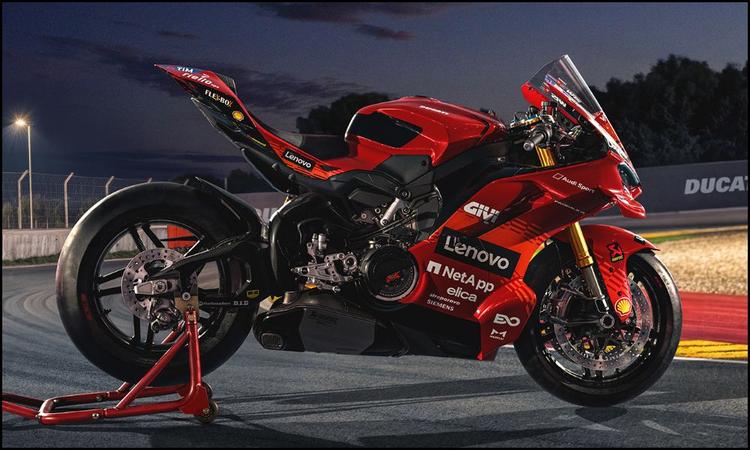 New Limited-Run Ducati Panigale V4 Marquez 2025 World Champion Replica Revealed पानिगाले वी4 का स्पेशल एडिशन मार्क मार्केज़ के 2025 मोटोजीपी राइडर खिताब की याद में बनाया गया है.