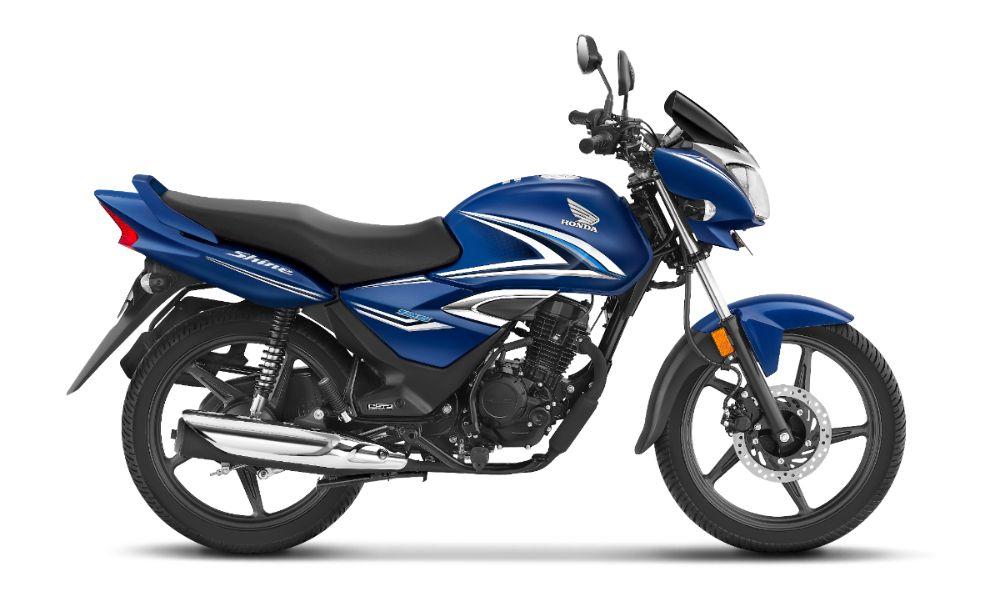 2025 Honda Shine 125 Launched With Digital Cluster And Updated Engine; Prices Start At Rs 84,493 OBD2B उत्सर्जन आवश्यकताओं को पूरा करने के लिए अपग्रेड की गई, भारत की सबसे अधिक बिकने वाली 125 सीसी मोटरसाइकिल अब कुछ और फीचर्स भी लाती है, हालाँकि कीमत पहले से थोड़ी ज्यादा है.