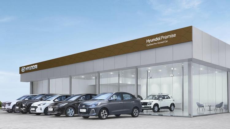 Hyundai’s Pre-Owned Car Business Sells Over 1.57 Lakh Used Cars In 2024 ह्यू्न्दे का कहना है कि ह्यून्दे i20, क्रेटा और ग्रांड i10 जैसे मॉडलों की कुल प्री-ओन्ड वाली कारों की बिक्री में 55 प्रतिशत हिस्सेदारी है.