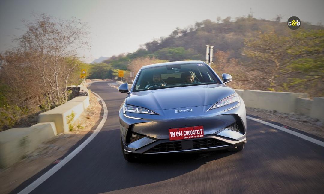 BYD To Hike Car Prices Across Its Range From July 1 In India यह बदलाव कंपनी के मौजूदा मॉडल रेंज में लागू होगा और मॉडल और वैरिएंट के आधार पर बढ़ोतरी 1-2% के बीच होगी.