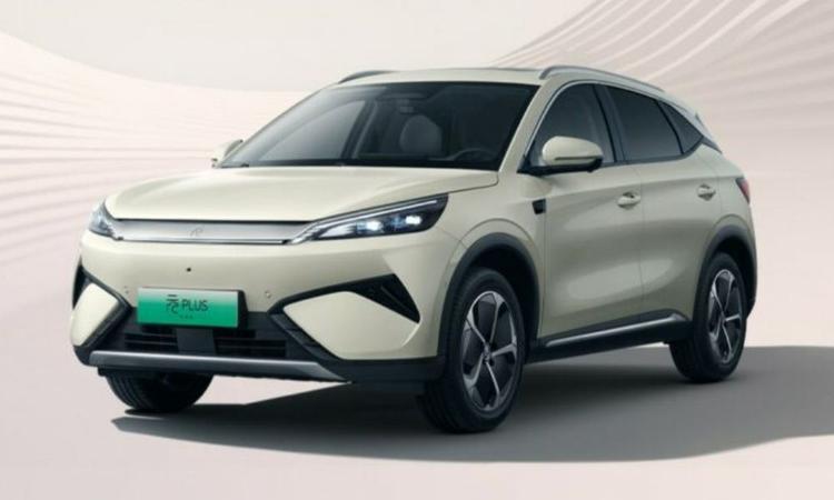 2025 BYD Atto 3 Facelift Revealed; Gets New ‘God’s Eye’ ADAS भारत में BYD के पहले इलेक्ट्रिक यात्री वाहन को कॉस्मेटिक बदलाव और फीचर बदलावों के रूप में विश्व स्तर पर अपडेट मिलता है.