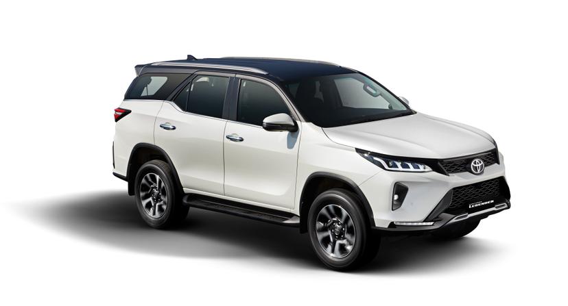 टोयोटा फॉर्च्यूनर लीजेंडर 4x4 मैनुअल ट्रांसमिशन के साथ हुई लॉन्च, कीमत रु.46.36 लाख  टोयोटा फॉर्च्यूनर लीजेंडर 4x4 मैनुअल ट्रांसमिशन के साथ हुई लॉन्च, कीमत रु.46.36 लाख