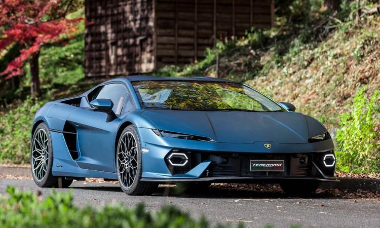 Lamborghini Temerario India Launch Slated For April 30 टेमेरारियो हुराकान की जगह लेती है और इसमें तीन इलेक्ट्रिक मोटरों के साथ 4.0-लीटर V8 ट्विन-टर्बो इंजन लगा है.