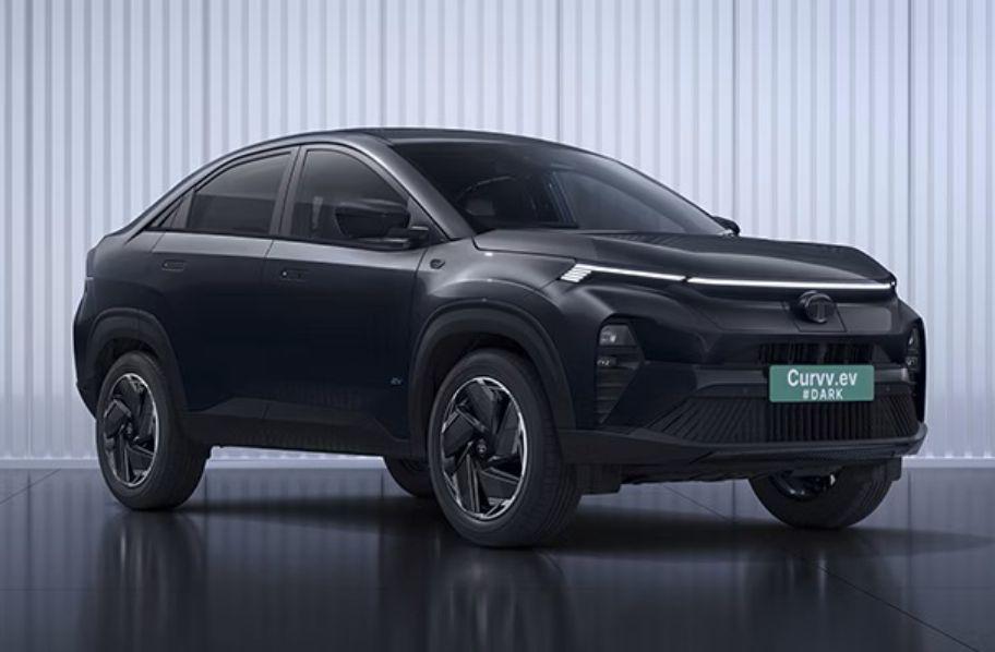 Tata Curvv, Curvv EV Dark Edition Launched In India मानक वैरिएंट की तुलना में कर्व के डार्क एडिशन मॉडल के बीच मुख्य अंतर बिल्कुल नए रंग के साथ-साथ दिखने में भी है.