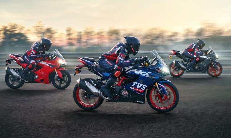 2025 TVS Apache RR310 Launched At Rs 2.78 Lakh; Gets New Features And Livery नए सेपांग ब्लू रेस रेप्लिका लिवरी के अलावा, फ्लैगशिप मॉडल अब लॉन्च कंट्रोल, कॉर्नरिंग ड्रैग टॉर्क कंट्रोल, जेन-2 रेस कंप्यूटर और 8-स्पोक अलॉय व्हील्स के साथ आती है.