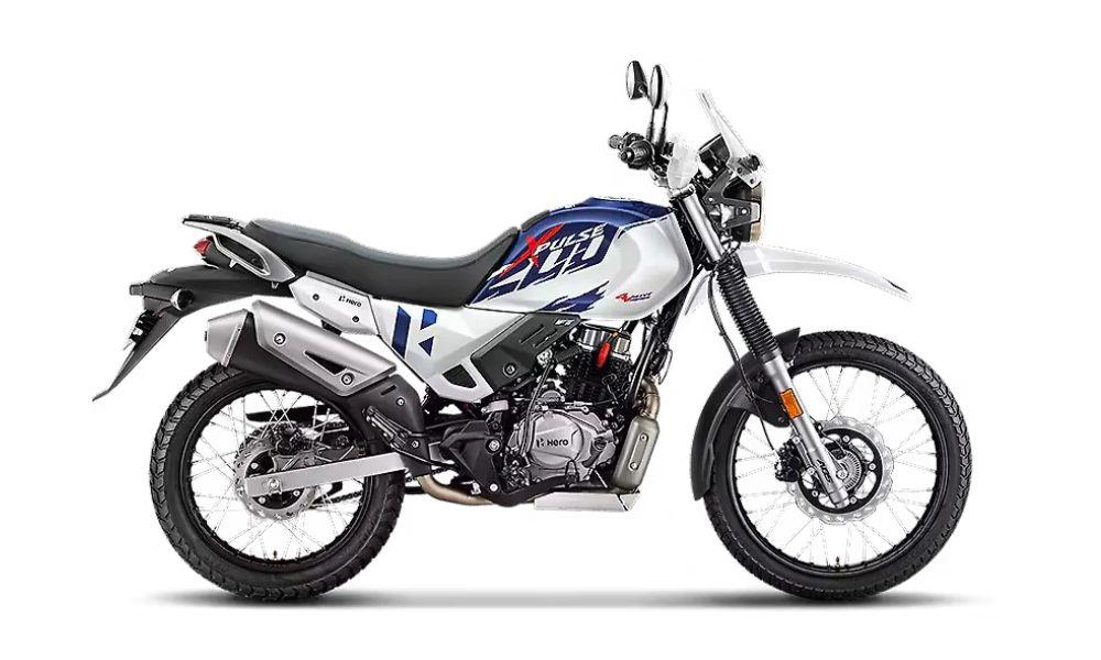 हीरो इंपल्स की हो सकती है वापसी? टैस्टिंग के दौरान दिखी
ऐसा लगता है कि हीरो एक अधिक किफायती ऑफ-रोड एडवेंचर-केंद्रित मोटरसाइकिल के लिए संभावित स्थान देख रही है, जो Xpulse 200 के प्लेटफॉर्म पर आधारित है.