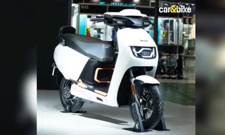 Hero Vida Z Electric Scooter Primed For July Launch In India हीरो के विडा परिवार में नये मॉडल एक सरल, अधिक परिवार-केंद्रित पेशकश होगी, जो संभवतः सिंगल और डुअल बैटरी विकल्पों के साथ उपलब्ध होगा.