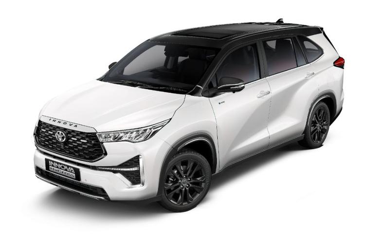 Toyota Innova Hycross Exclusive Edition Launched In India At Rs 32.58 Lakh मूलतः यह इनोवा हाइक्रॉस का सीमित वैरिएंट है, तथा इस सीरीज़ का नया वैरिएंट केवल तीन महीने के लिए बिक्री पर रहेगा.