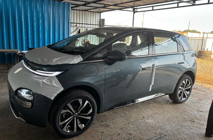 एमजी विंडसर ईवी प्रो में मिलेगा 52.9kWh बैटरी पैक, ताकत के आंकड़ों में नहीं होगा कोई बदलाव एमजी विंडसर ईवी प्रो में मिलेगा 52.9kWh बैटरी पैक, ताकत के आंकड़ों में नहीं होगा कोई बदलाव