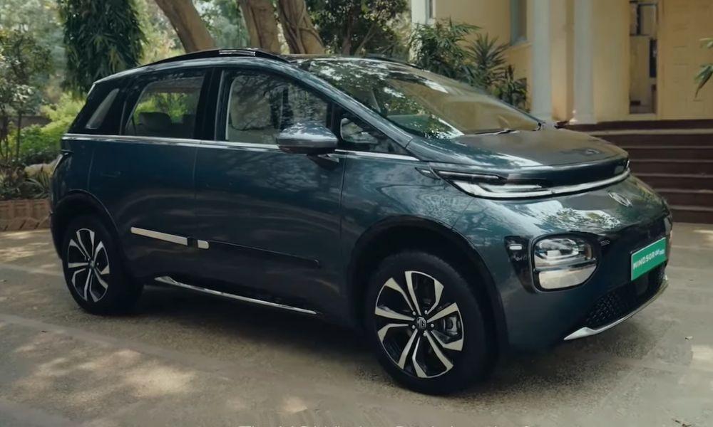 एमजी विंडसर ईवी प्रो रु.17.50 लाख में हुई लॉन्च, सिंगल चार्ज पर मिलेगी 449 किमी तक की रेंज  विंडसर परिवार में सबसे महंगे वैरिएंट के रूप में तैयार की गई प्रो में 52.9 kWh की बैटरी है, तथा यह लेवल 2 ADAS के साथ आती है.