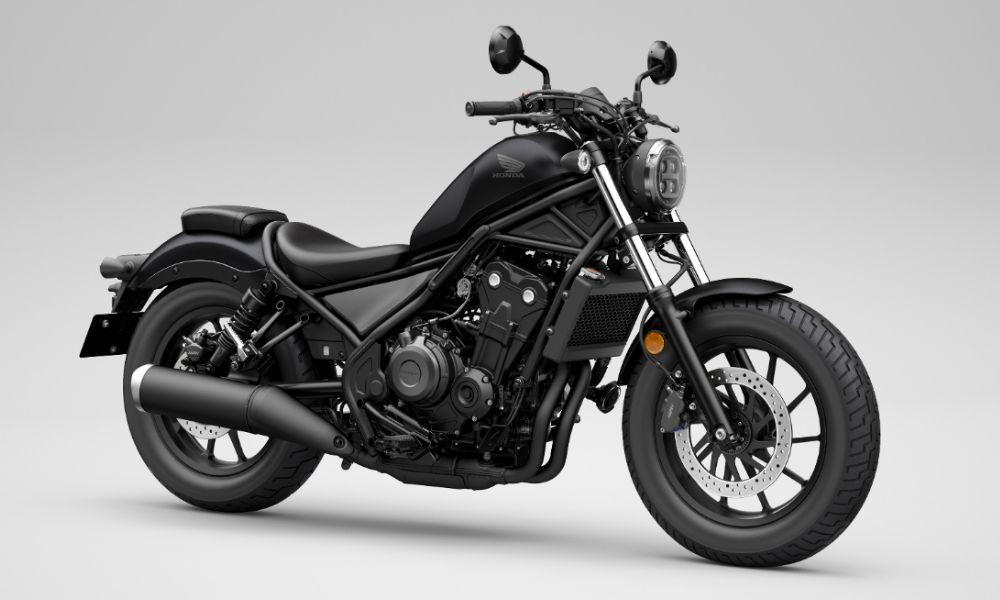 Honda Rebel 500 Launched In India At Rs 5.12 Lakh रिबेल 500 एक क्रूजर-स्टाइल मोटरसाइकिल है और इसमें 471 सीसी पैरेलल ट्विन इंजन लगा है.