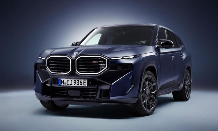 2026 BMW XM Unveiled: 644 Bhp V8 Trim Axed बीएमडब्ल्यू ने XM के लाइनअप से मिड-स्पेक 644 बीएचपी वैरिएंट को हटा दिया है, अब केवल 50e और सबसे महंगे फुल-ब्लोन लेबल वैरिएंट की पेशकश की जा रही है.