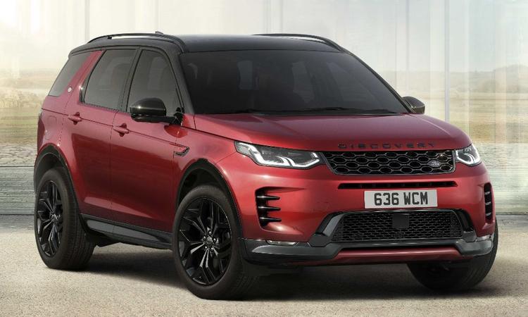 2026 Land Rover Discovery Sport Gains New Variants, Accessory Packages लाइन-अप के अपडेट में नए मेट्रोपोलिटन और लैंडमार्क वैरिएंट के साथ-साथ नए क्यूरेटेड एक्सेसरी पैकेज शामिल हैं.