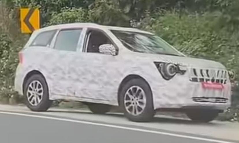 महिंद्रा XUV700 फेसलिफ्ट पहली बार टैस्टिंग के दौरान दिखी महिंद्रा XUV700 फेसलिफ्ट पहली बार टैस्टिंग के दौरान दिखी