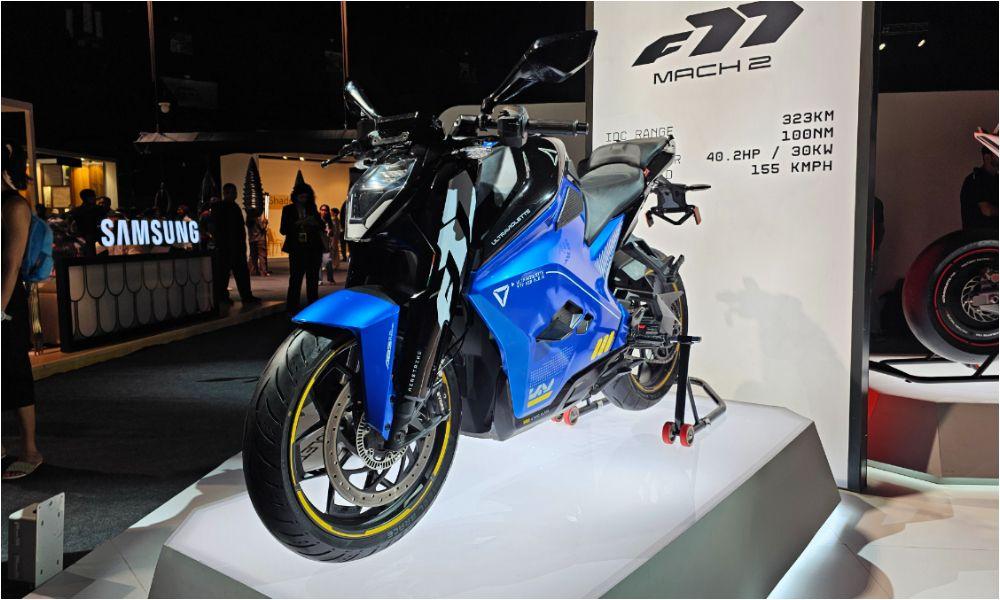 यूरोप में निर्यात शुरू होने के साथ अल्ट्रावॉयलेट F77 की बिक्री दोगुनी होने की उम्मीद
बेंगलुरु स्थित स्टार्ट-अप अपने पहले मॉडल के साथ यूनाइटेड किंगडम और नौ अन्य यूरोपीय देशों में प्रवेश करने वाला पहला भारतीय इलेक्ट्रिक दोपहिया ब्रांड बन गया है.