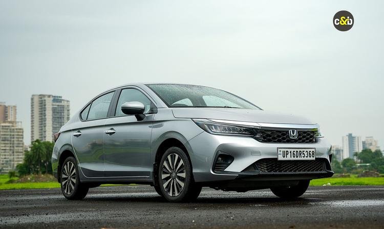 Honda City, Elevate, And Amaze Available With Huge Discounts In March
सिटी और एलिवेट पर रु.1.97 लाख तक का लाभ मिल रहा है, वहीं पुरानी और नई दोनों जेनरेशन की अमेज पर रु.68,000 तक की छूट उपलब्ध है.