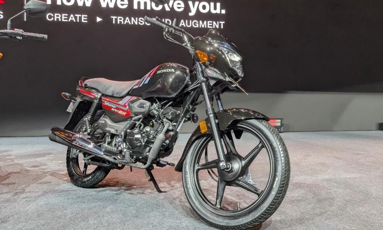 Honda Shine 100 DX Launched In India At Rs 74,959 शाइन चार रंग योजनाओं में उपलब्ध है, सभी की कीमत रु.74,959 है.