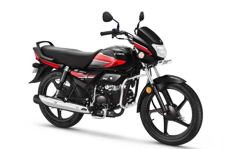 Hero HF Deluxe Pro Launched In India At Rs 73,550 HF डीलक्स प्रो में मामूली कॉस्मेटिक बदलावों के अलावा कई नए फीचर्स भी शामिल हैं.