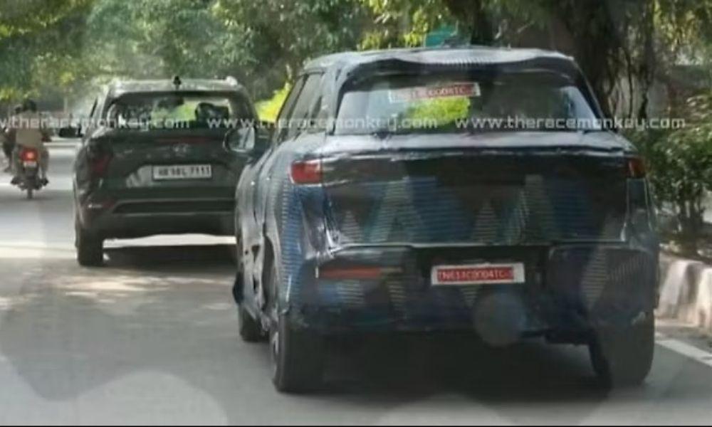 BYD Atto 2 Electric SUV Spotted Testing In India Atto 2 में 45 kWh बैटरी पैक मिलता है और यह भारतीय बाजार में Atto 3 से नीचे रहेगी.