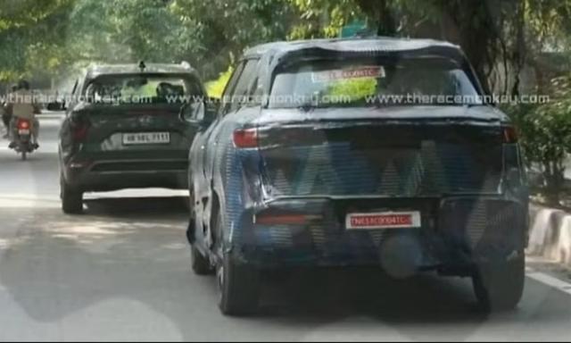 Atto 2 में 45 kWh बैटरी पैक मिलता है और यह भारतीय बाजार में Atto 3 से नीचे रहेगी.