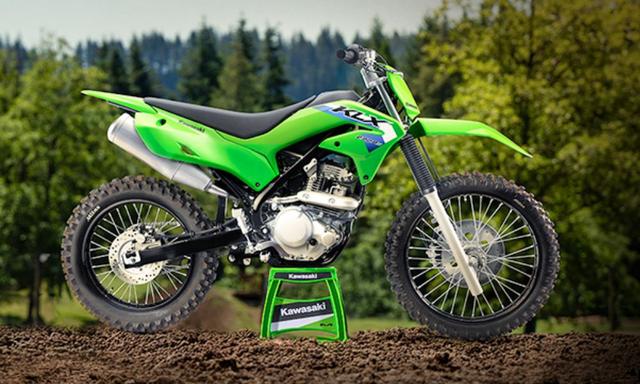 कावासाकी KLX 230R S भारत में रु.1.94 लाख में हुई लॉन्च KLX 230R S एक खास उद्देश्य से निर्मित ऑफ-रोड मोटरसाइकिल है, जो सड़क पर चलने योग्य नहीं है.