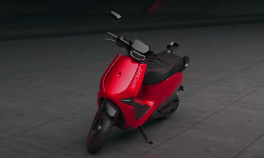 OLA S1 Pro Sport Launched At Rs 1.5 Lakh Introductory फ्लैगशिप S1 प्रो स्पोर्ट भारत में पहला इलेक्ट्रिक स्कूटर है जिसमें ADAS और कुछ अन्य अनूठी खासियतें हैं.
