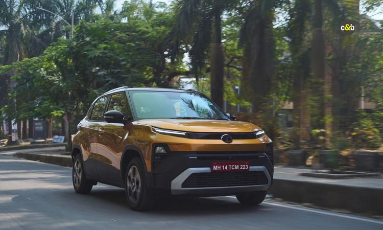 Tata Punch CNG 2026 Mileage test आजकल का सीएनजी खरीदार केवल माइलेज तक सीमित नहीं रहना चाहता. सुरक्षा और सुविधाएं भी उतनी ही अहम हो गई हैं. पंच सीएनजी इन्हीं जरूरतों को ध्यान में रखकर तैयार की गई है. वास्तविक परिस्थितियों में किया गया माइलेज परीक्षण साबित करता है कि पंच सीएनजी कागजों पर नहीं बल्कि सड़क पर भी अच्छी माइलेज देने में सक्षम है.
