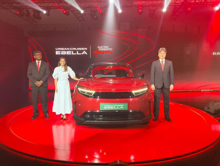 All-Electric Toyota Urban Cruiser EBella Introduced; Booking Open For Rs. 25,000 टोयोटा अर्बन क्रूज़र Ebella की कीमतों की घोषणा अभी बाकी है, लेकिन इसकी बुकिंग रु.25,000 में शुरू हो चुकी है.