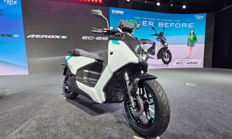 Yamaha EC-06 E-Scooter Launched In India At Rs 1.68 Lakh
EC-06 के साथ यामाहा ने भारत में इलेक्ट्रिक स्कूटर सेगमेंट में प्रवेश किया है.