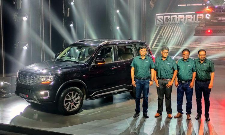 Mahindra Yet To Deliver Close To 3 Lakh SUVs; Highest Pending Orders For Scorpio एसयूवी निर्माता विशिष्ट सेमीकंडक्टर की कमी के कारण पिछले कुछ महीनों में अपनी पूर्ण निर्माण क्षमता का उपयोग करने के लिए संघर्ष कर रहा है.