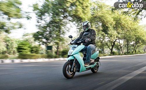 Two-Wheeler Sales August 2022: Ather Energy Reports 297% Growth एथर एनर्जी ने अगस्त 2022 में ग्राहकों को 6,410 इलेक्ट्रिक स्कूटर बेचे, जो बेंगलुरु स्थित ईवी निर्माता के लिए सबसे अधिक मासिक बिक्री के आंकड़े हैं.