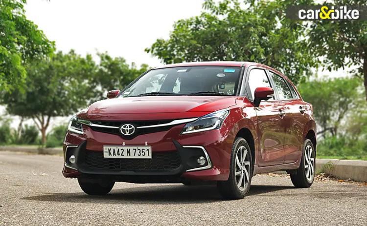 Toyota Glanza To Get A Factory-Fitted CNG Variant ग्लैंज़ा सीएनजी को तीन वेरिएंट में पेश किए जाने की उम्मीद है, निर्माता को हाल ही में हैचबैक के लिए एक प्रकार की मंजूरी मिली है.