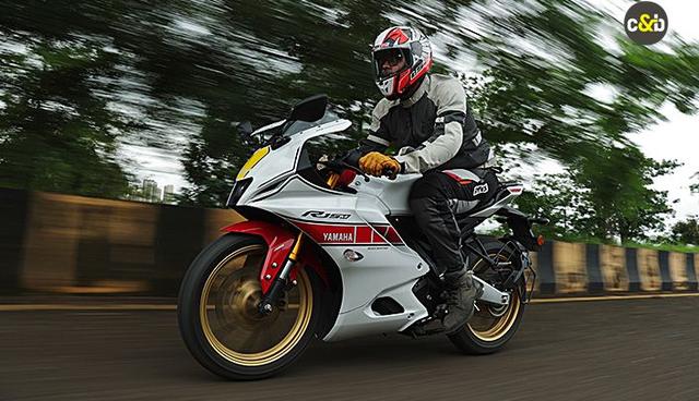 Yamaha recently launched its R15M in a special edition, sporting a brand new livery. We take the ‘World GP 60th Anniversary Edition’ for a spin to see what’s changed.