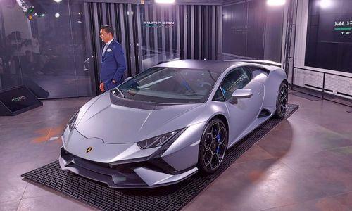 Lamborghini Huracan Tecnica Launched In India; Prices Start At Rs 4.04 Crore लैंबॉर्गिनी ने भारत में नई हुराकान टेक्निका को लॉन्च कर दिया है, कार में 5.2-लीटर वी10 पेट्रोल इंजन मिलता है.