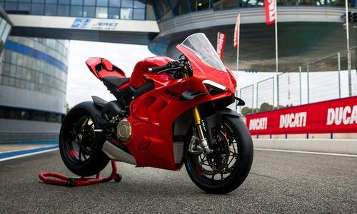 2022 Ducati Panigale V4, V4 S, V4 SP2 Launched In India; Prices Start At Rs 26.49 Lakh 2022 डुकाटी पानीगाले V4, V4 S, V4 SP2 भारत में लॉन्च, कीमतें Rs. 26.49 लाख से शुरू