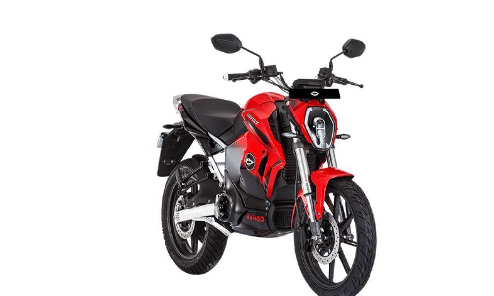 Revolt RV400 Updated; Gets New Colour Scheme, Reverse Mode बदलाव के रूप में RV400 में लूनर ग्रीन नाम का एक नया रंग विकल्प है, साथ ही रिवर्स मोड और एक बदला हुआ डिजिटल डिस्प्ले जैसे कुछ नए फीचर्स भी दिये गए हैं.