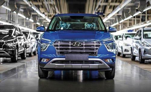 Hyundai India Has Backlog Of 1.30 Lakh Units; Waiting Period Of Up To 4 Months Across Models ह्यून्दे मोटर इंडिया चिप की कमी का खामियाजा भुगत रही है, हालांकि पिछले साल की तुलना में स्थिति में सुधार हुआ है, लेकिन यह अभी भी इस संकट से निपट रही है जिससे कार डिलेवरी के लिए इसके बैकलॉग में वृद्धि हुई है.