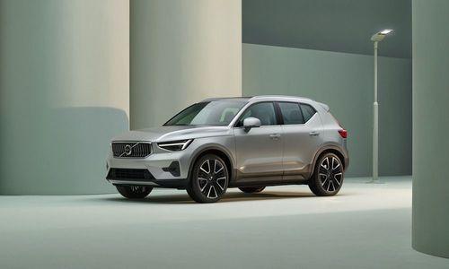 2022 Volvo XC40 Facelift India Launch Date Announced बदली हुई वॉल्वो XC40 डिजाइन बदलाव और बोनट के नीचे एक माइल्ड-हाइब्रिड पेट्रोल इंजन के साथ आएगी.