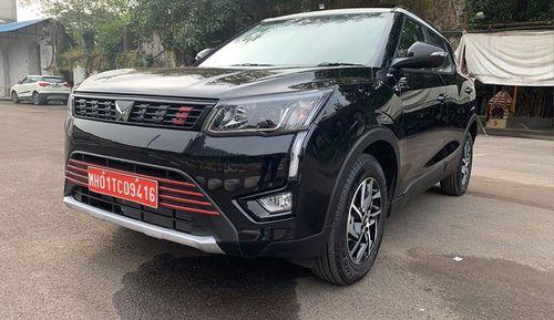 New Mahindra XUV300 TurboSport Launched In India; Prices Start At Rs. 10.35 Lakh महिंद्रा एक्सयूवी300 का नया टर्बोस्पोर्ट मॉडल, तीन वेरिएंट में पेश किया गया है और यह एक नए 1.2-लीटर एमस्टालियन टर्बो पेट्रोल इंजन द्वारा संचालित है.