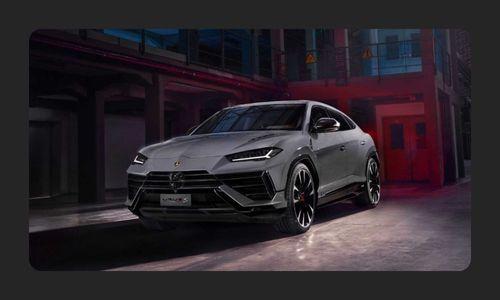 2023 Lamborghini Urus S Debuts Globally लेम्बॉर्गिनी उरुस एस परफॉर्मेंट का एक अधिक छोटा विकल्प है और इसमें समान 4.0-लीटर, ट्विन-टर्बो वी8 इंजन है जो 657 बीएचपी और 850 एनएम पीक टॉर्क देता है.