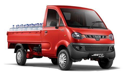 Mahindra Jeeto Small Commercial Vehicle Crosses 2 Lakh Units Sales Milestone पहली बार 2015 में लॉन्च किया गया था, कंपनी ने पूरे देश में महिंद्रा जीतो की 2 लाख से अधिक इकाइयां बेची हैं. सितंबर 2022 तक, जीतो के पास छोटे कर्मिशियल वाहन सेगमेंट में 17 प्रतिशत की उच्च बाजार हिस्सेदारी है.