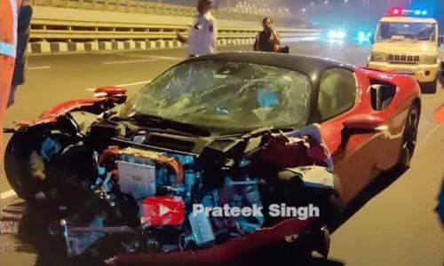 Ferrari SF90 Stradale Involved In A High-Speed Crash In Mumbai एक वीडियो क्लिपिंग से पता चलता है कि दुर्घटना में प्लग-इन हाइब्रिड सुपरकार का अगला हिस्सा पूरी तरह क्षतिग्रस्त हो गया है.