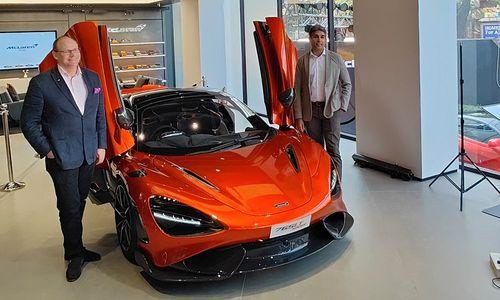 McLaren Inaugurates Mumbai Dealership; 765LT Makes India Debut कार निर्माता ने पुष्टि की है कि आर्टुरा हाइब्रिड भारत में 2023 में आएगी.